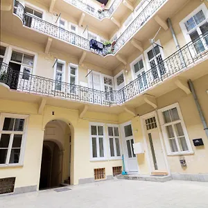4 Westend Апартаменты Будапешт